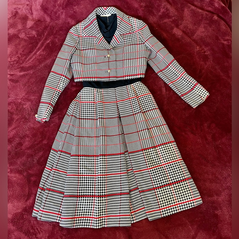 MOVING SALE- Vintage 50s 60s Pinup Houndstooth Plaid Dress Jacket suit set